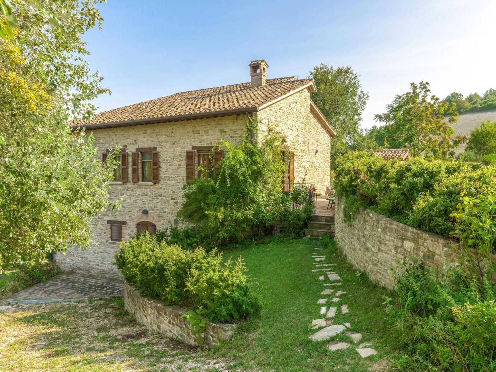 Villa Beautiful In Belforte Isauro With Swimming Pool *