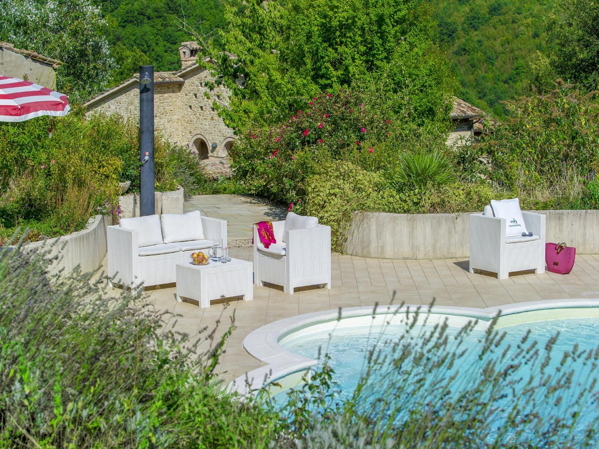 Villa Beautiful In Belforte Isauro With Swimming Pool *